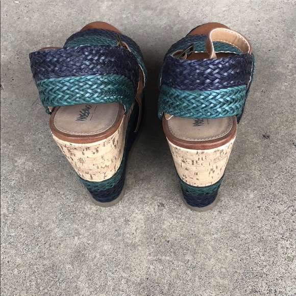 Wedges - Picture 3 of 4